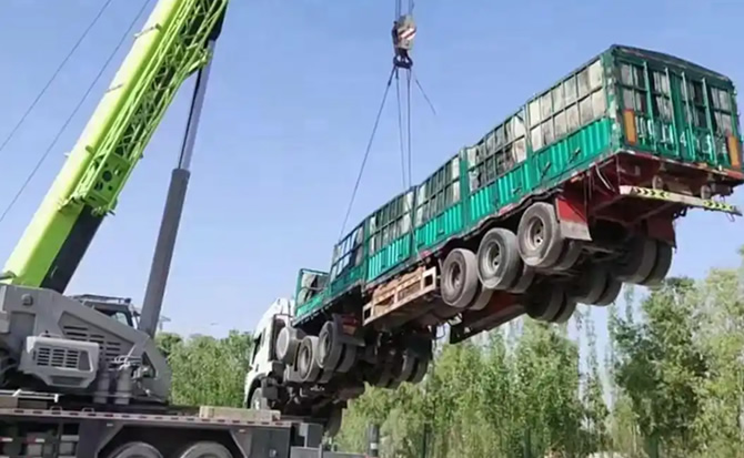什邡道路脱困救援案例